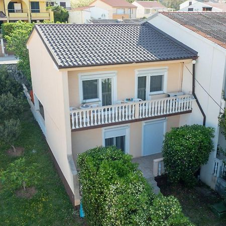 פג Apartment Wish - Two Bedrooms With 2 Ac Renewed מראה חיצוני תמונה